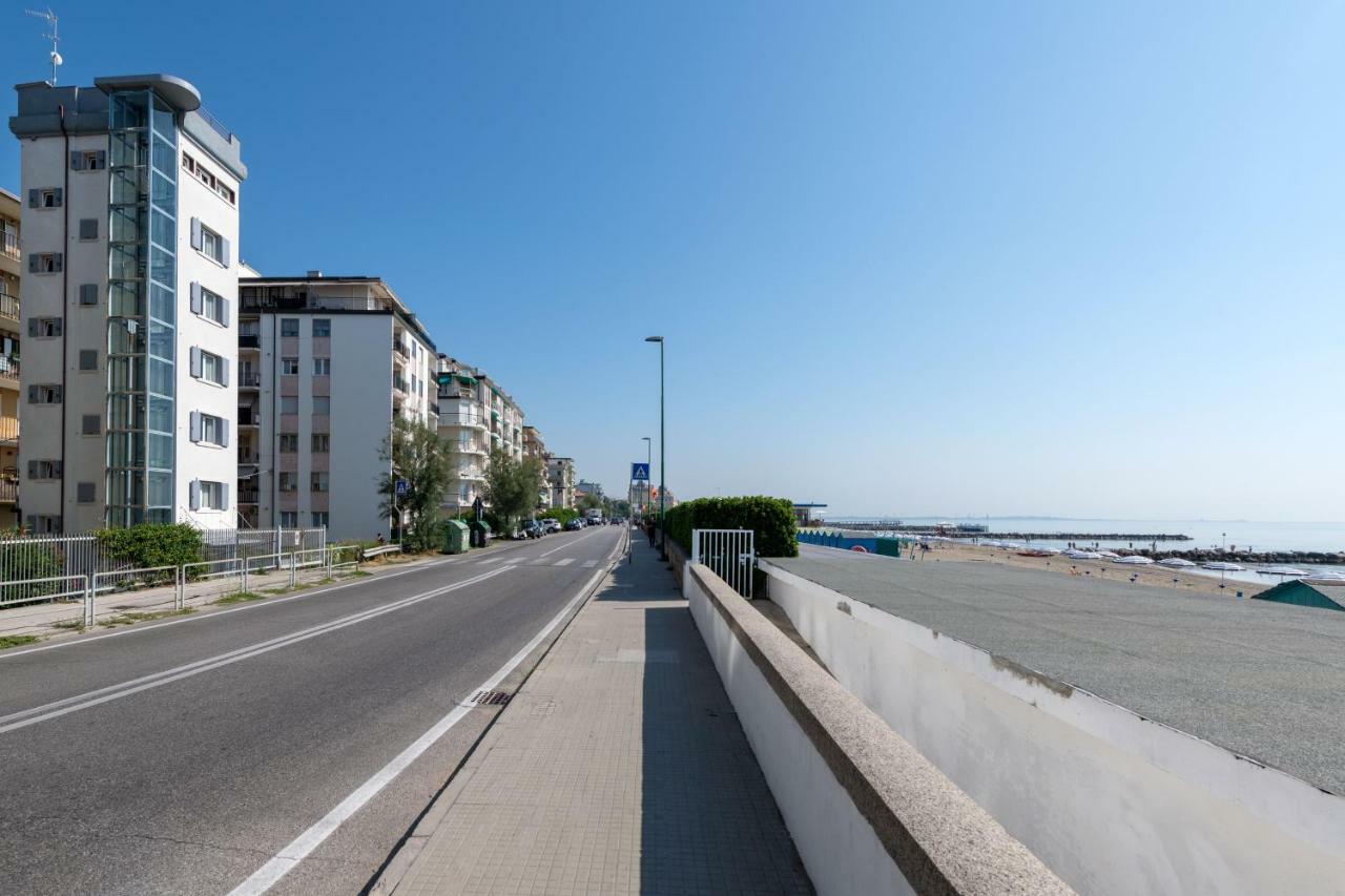 Sea Tower Torre Telemetrica Lido Di Venezia Hotel Exterior photo